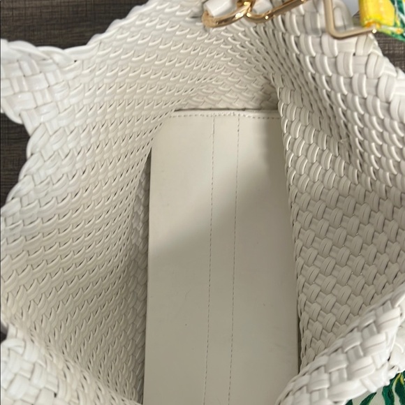 Ahdorned | Vegan Tote Bag w/ Lemon Removable Crossbody Strap ๐ - Picture 11 of 16